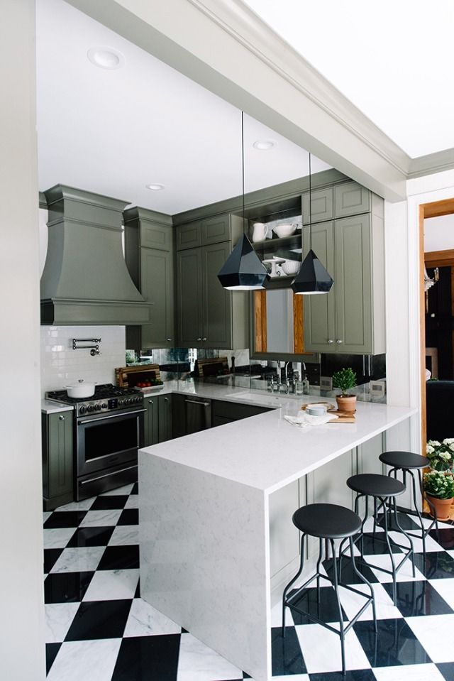 The Beauty of Modern White Kitchen Cabinet Renovations