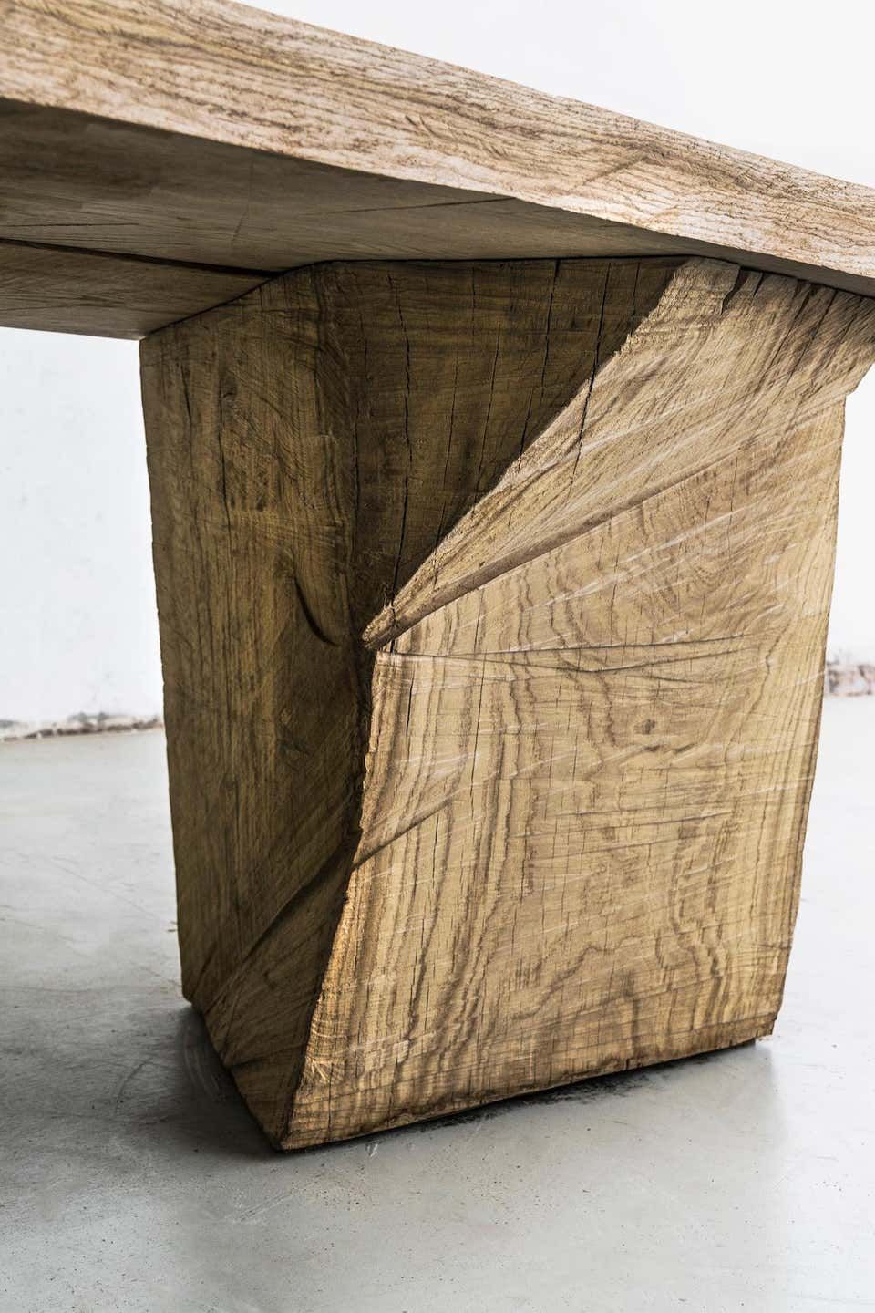 The Beauty of Reclaimed Wood Furniture: A Sustainable and Unique Option