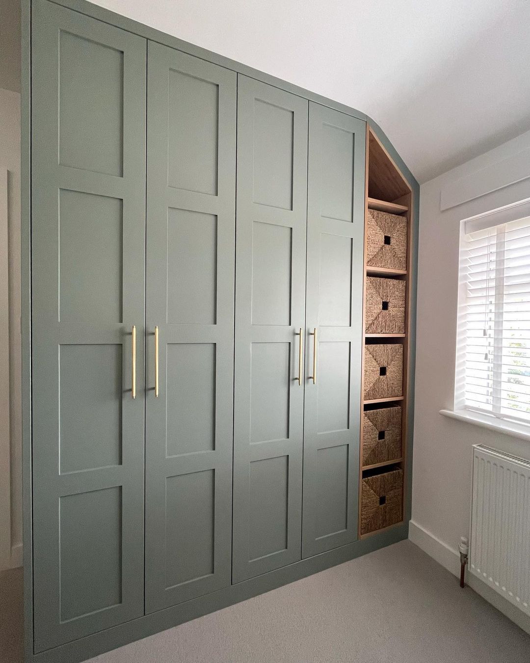 The Benefits of Storage Closets with Doors