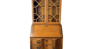 Antique Secretary Desk With Hutch