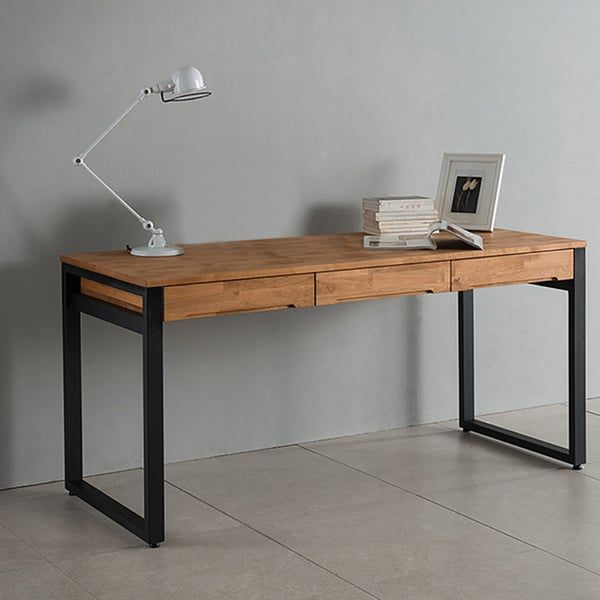 The Charm of Wooden Home Office Desks: Elevate Your Workspace with Timeless Elegance