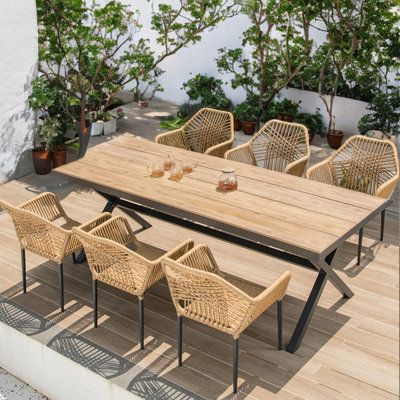 The Importance of Patio Deck Tables for Outdoor Dining