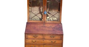 Antique Secretary Desk With Hutch