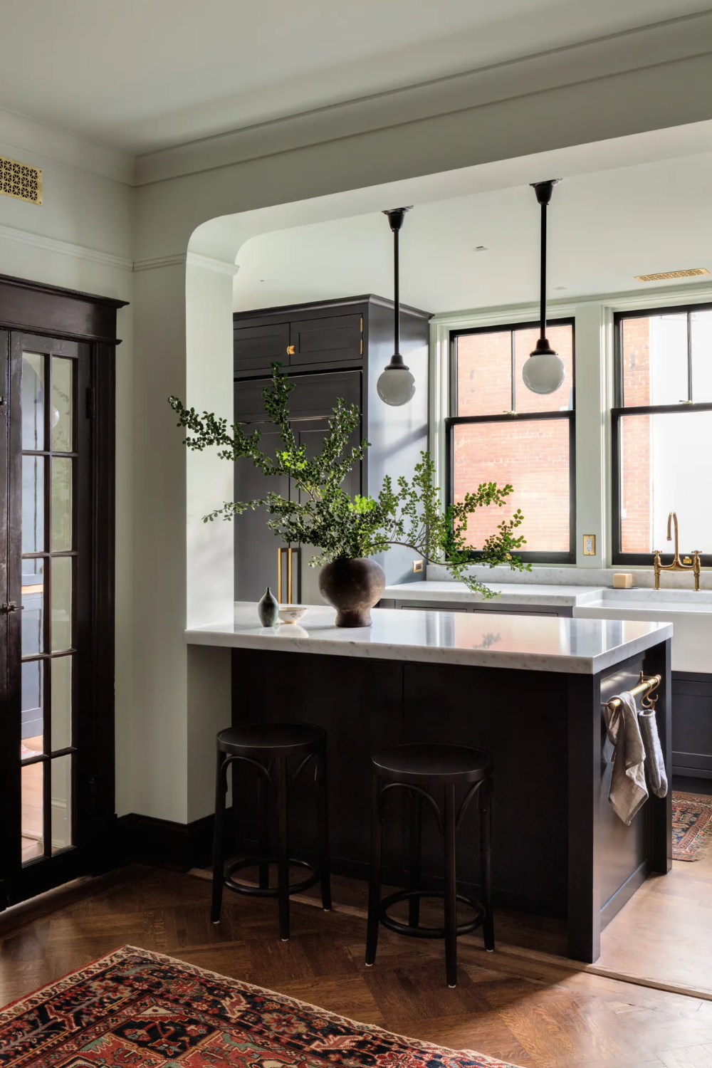 The Ultimate Guide to Custom Fitted Kitchens