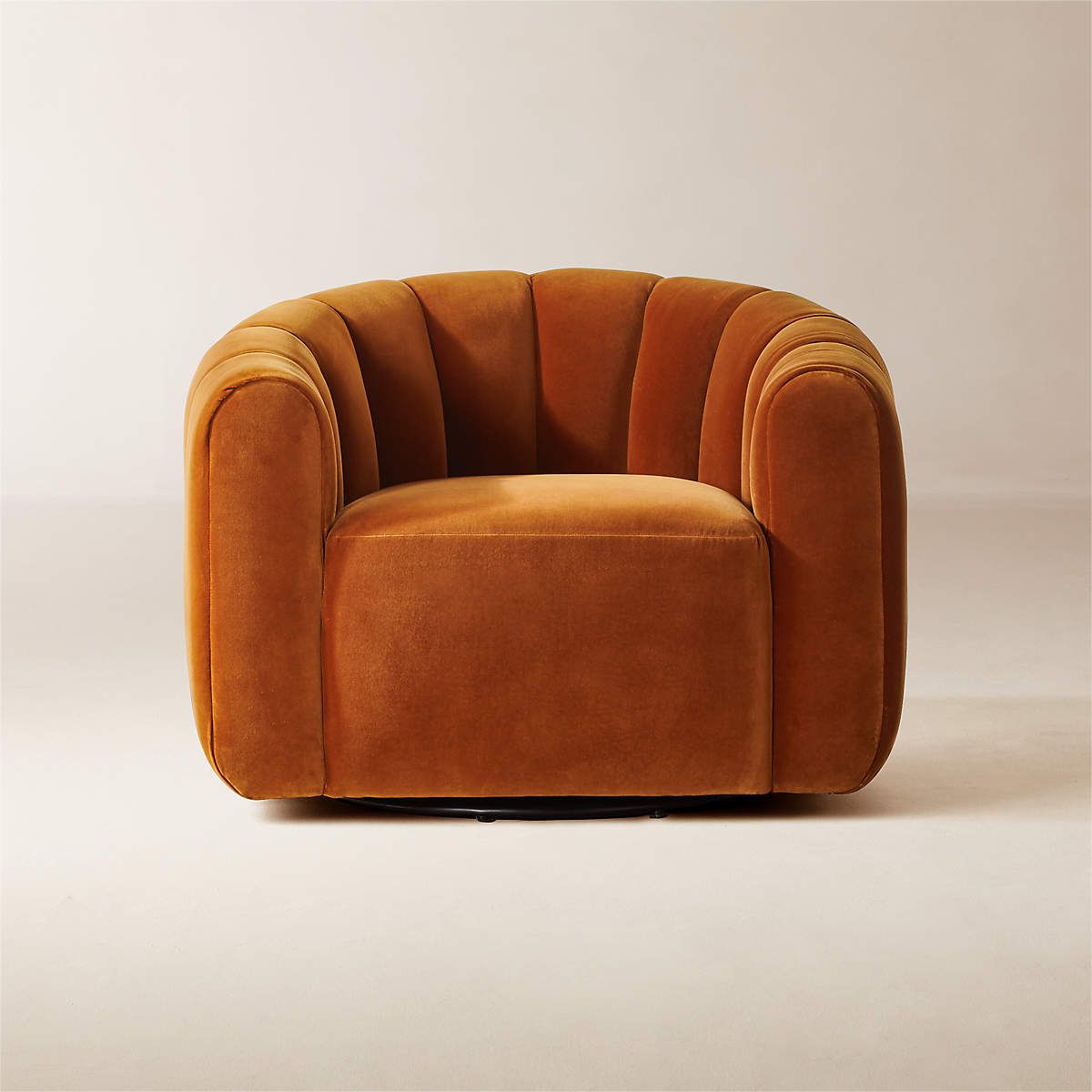 The Versatile Appeal of Contemporary Swivel Chairs for the Living Room