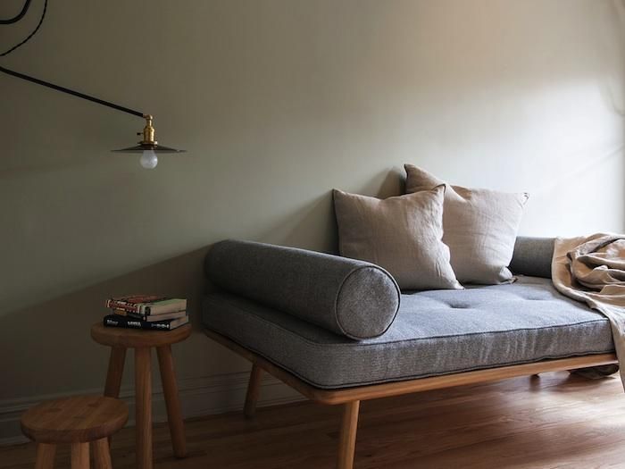 The Versatile Chaise Lounge Sofa Bed: A Stylish and Practical Addition to Any Home