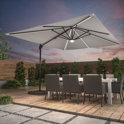 The Versatile Rectangular Cantilever Patio Umbrella: A Stylish and Functional Addition to Your Outdoor Space