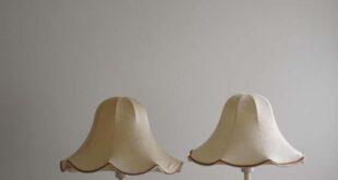 Vintage Mid Century Modern Table Lamps